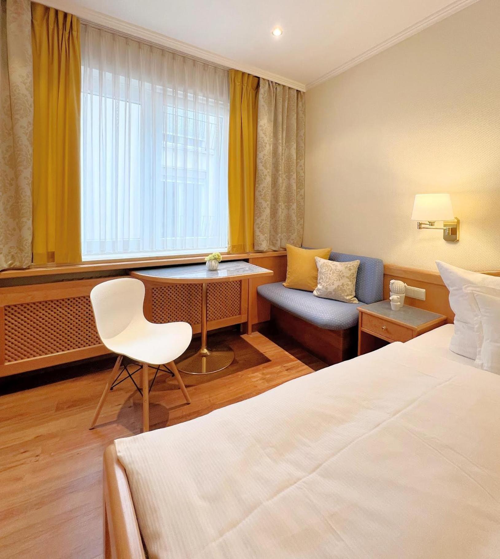 Greifensteiner Hof Hotel Wurzburg Luaran gambar