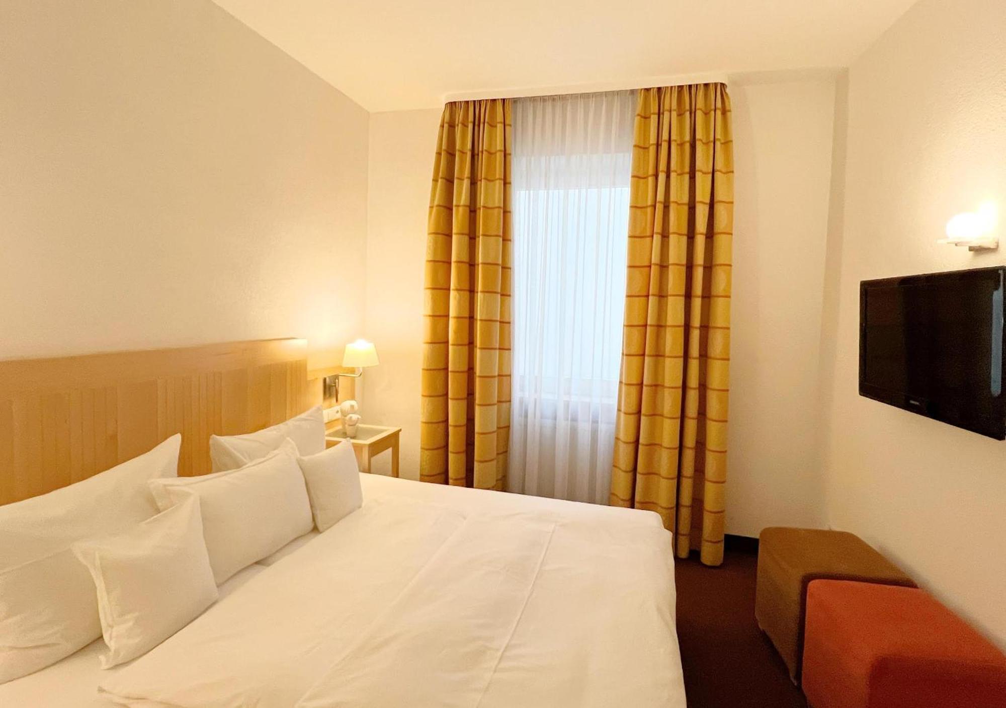 Greifensteiner Hof Hotel Wurzburg Luaran gambar